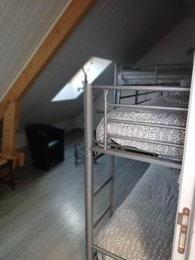 Les Fermiers Bed and Breakfast Giremoutiers Buitenkant foto