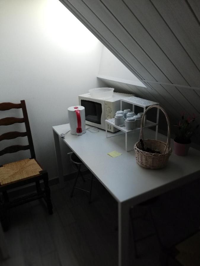 Les Fermiers Bed and Breakfast Giremoutiers Buitenkant foto