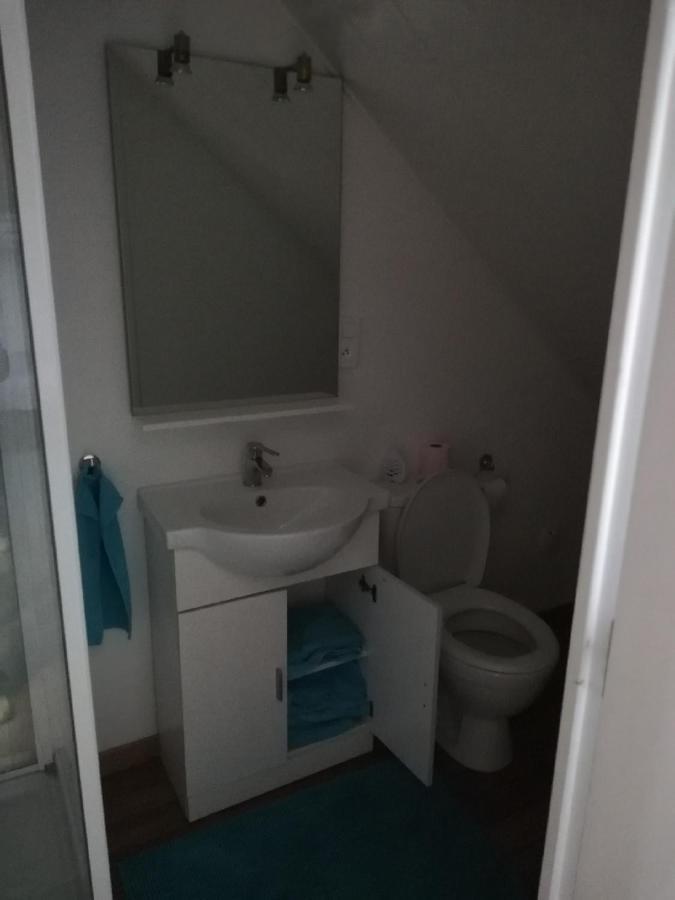 Les Fermiers Bed and Breakfast Giremoutiers Buitenkant foto